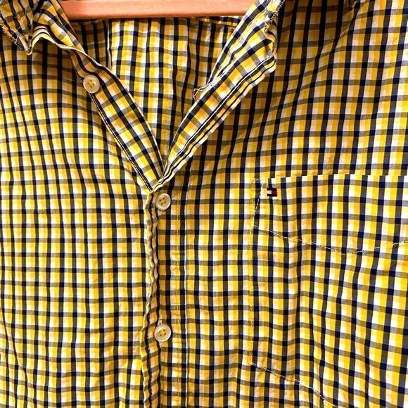 🌷 Tommy Hillfiger🌷Yellow & Navy Blue Plaid Button Down Shirt - Picture 2 of 7